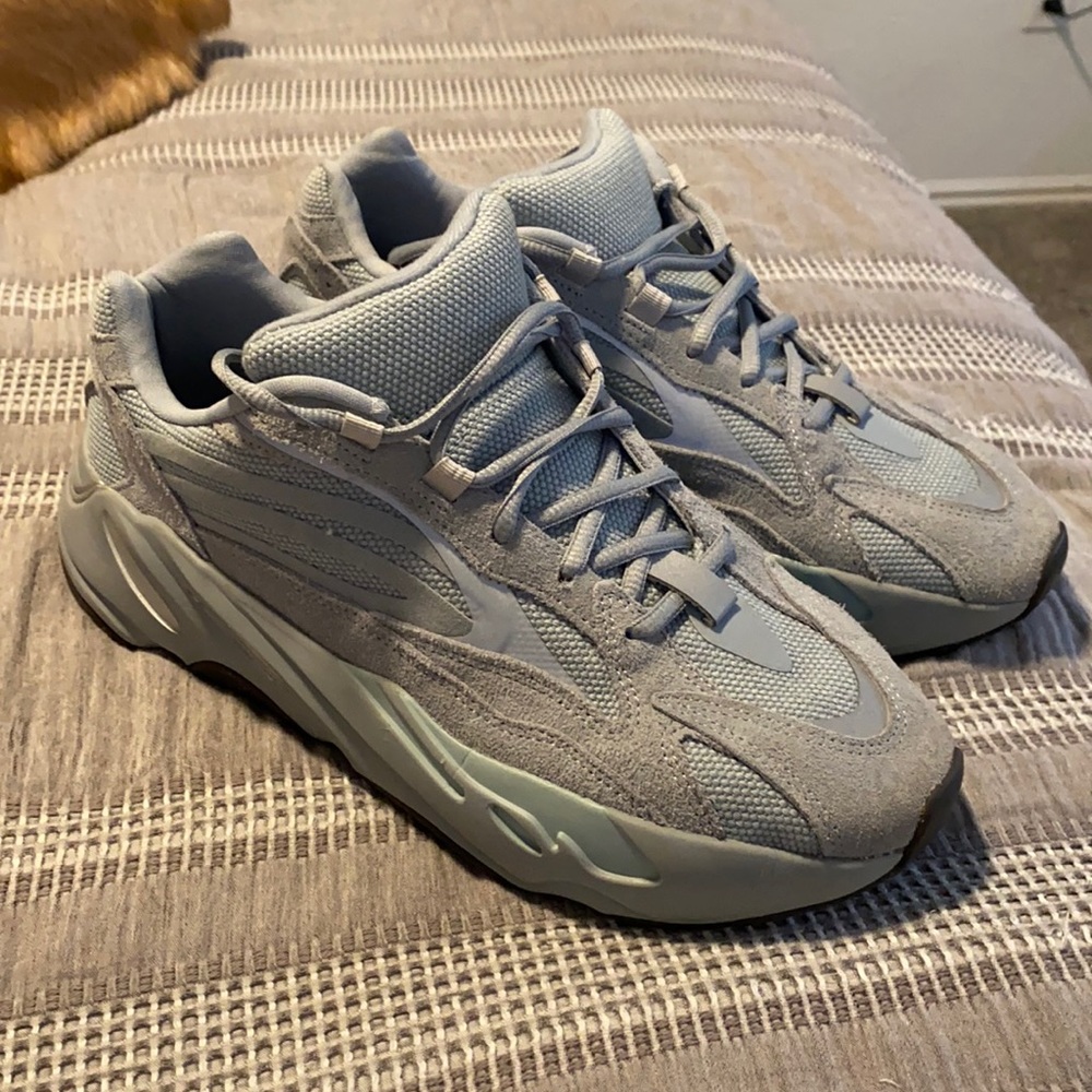 Yeezy 700 V2 Hospital Blue with Box